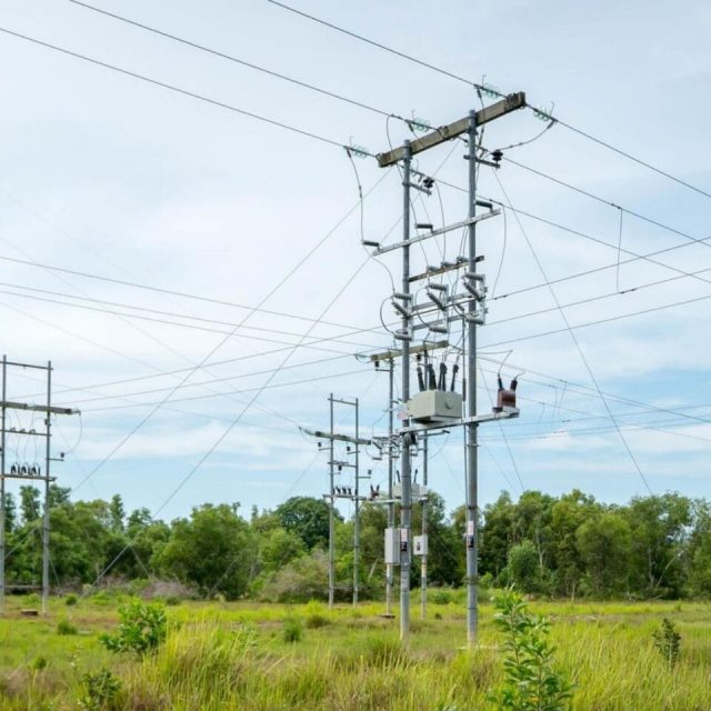 Transmission tower types